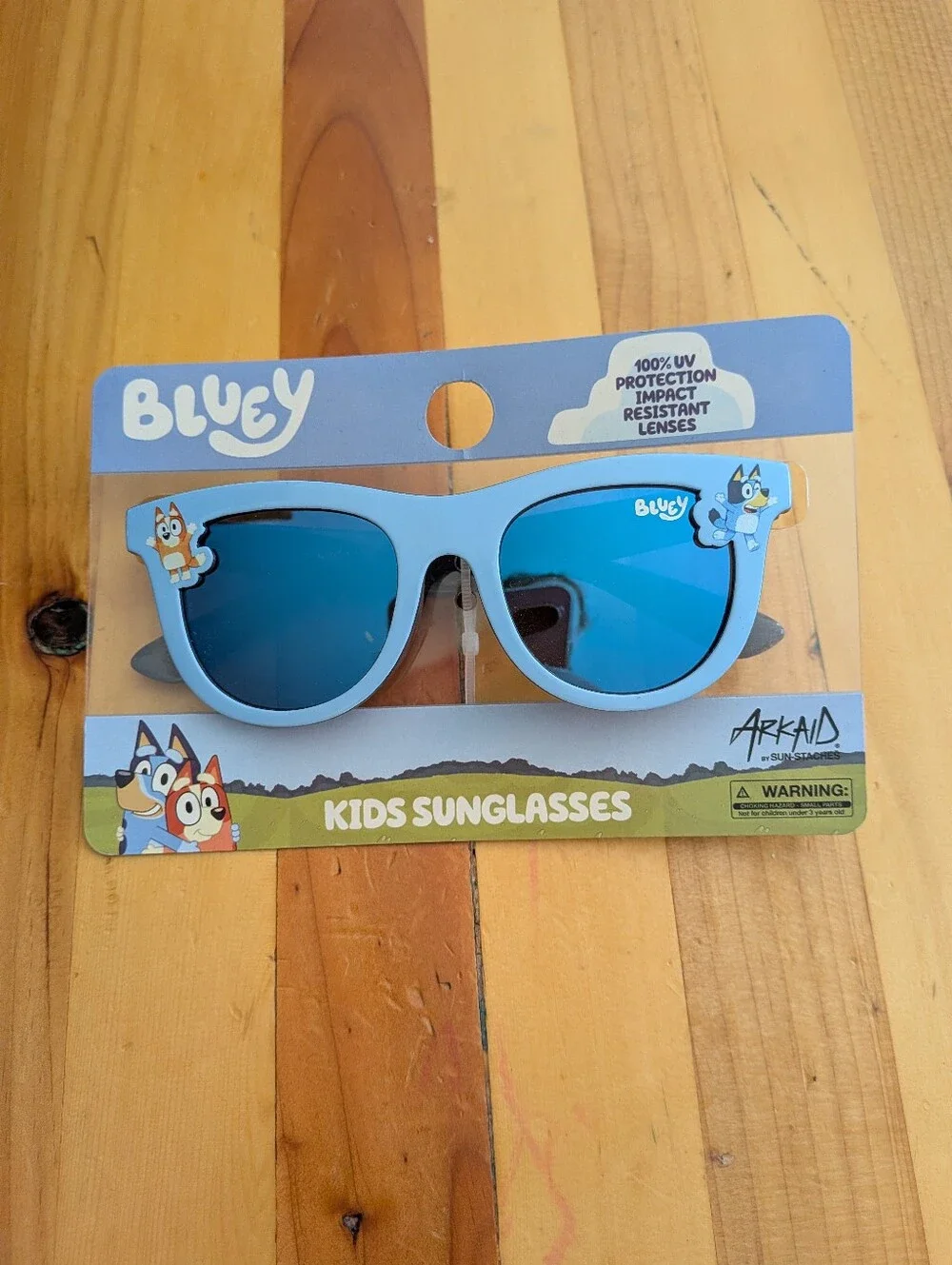 NWT Bluey Kids Sunglasses Arkaid by Sun-Staches Blue Mirror Lenses NEW